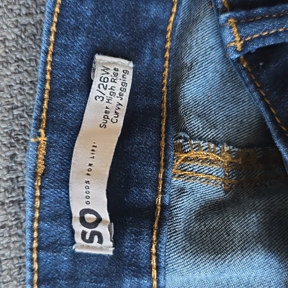 Jeans - Picture 2 of 2